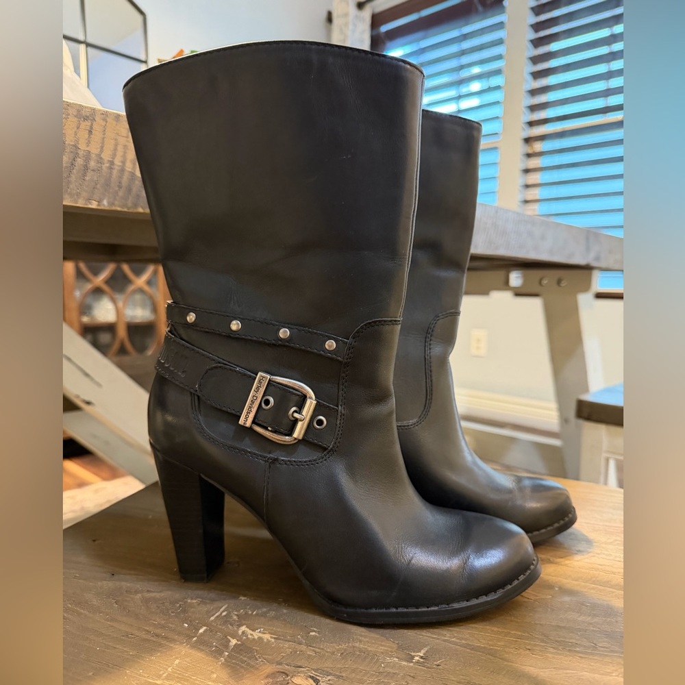 Harley-Davidson model Estelle black leather heeled boots